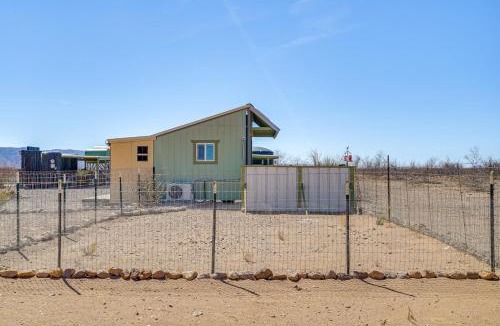 Rodeo Apartment | Tiny Town Cottages in Rodeo! 'Dog House'