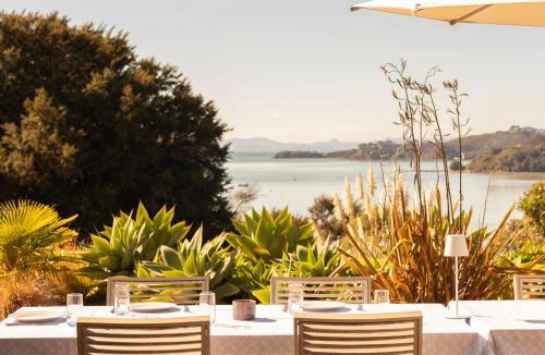 Clevedon House | Tio Point - Clevedon Family Getaway