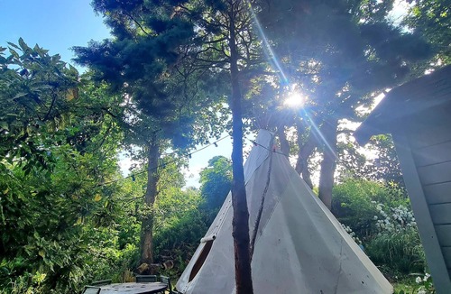 Cite Cottage | Tipi Nature - Pink Granite Coast