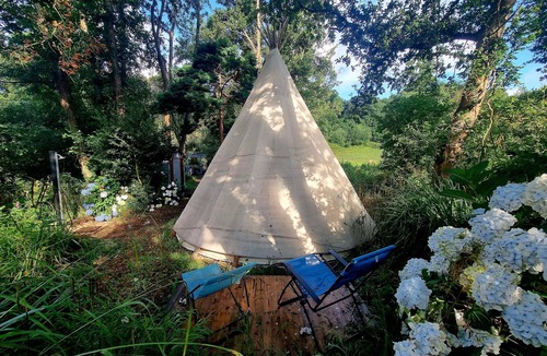 Cite Cottage | Tipi Nature - Pink Granite Coast
