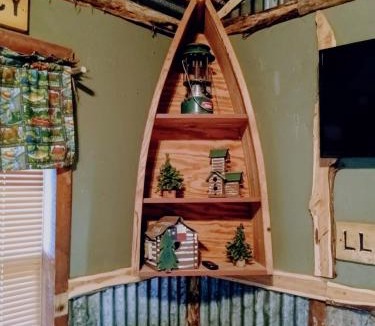 Voca House | Tippy Canoe