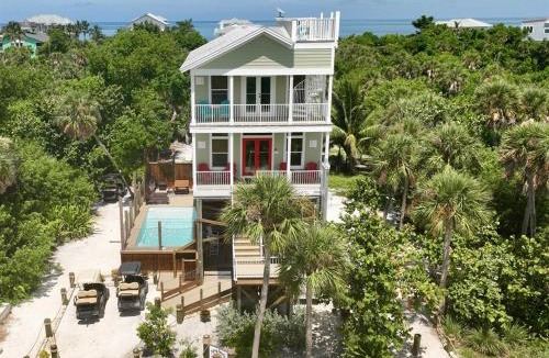 North Captiva House | Tipsy Turtle Here's your springsummer vaca spot!
