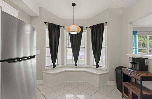 Brunswick House | Tipsy Turtle - New Listing