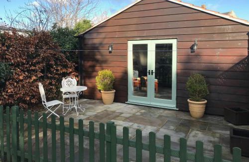 Trowbridge House | Tiptoe