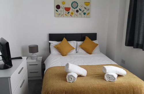 Tipton Apartment | Tipton 2 bed apartment