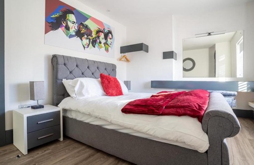 Tipton Apartment | Tipton 2 bed apartment