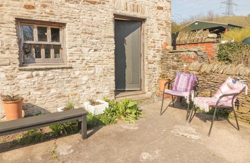 Bedwas Trethomas & Machen House | Tipyn Bach