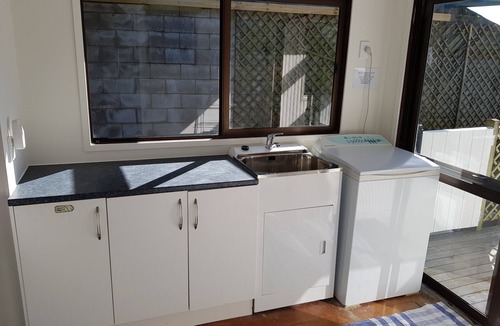 Russell House | Tiromoana - An ideal base with unsurpassed views