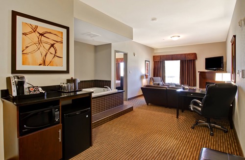 Tisdale Hotel | Tisdale Canalta Hotel