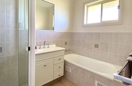 Oberon Hotel | Titania Motel