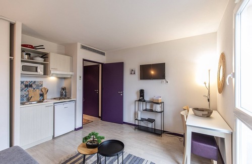 Lourdes Apartment | TITHOME 2 - Gare, centre ville, vue montagne et château