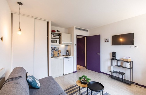 Lourdes Apartment | TITHOME 2 - Gare, centre ville, vue montagne et château