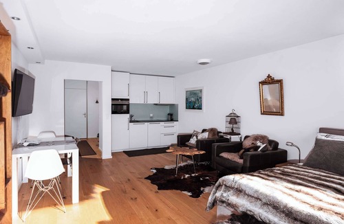 Engelberg Apartment | Titlis Studio Engelberg | Balcony, View & Parking