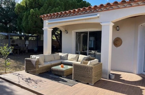 Meze House | Titre Provisoire