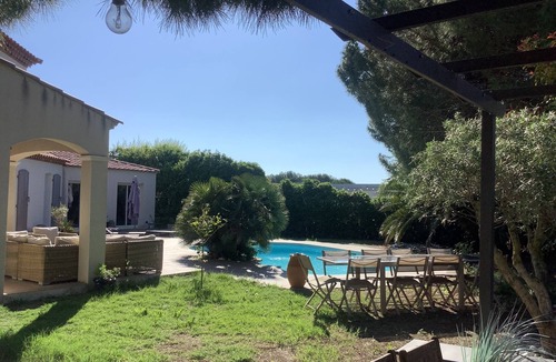 Meze House | Titre Provisoire