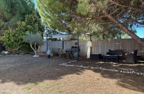 Meze House | Titre Provisoire