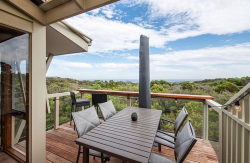 Cape Schanck Villa | TJ's Tree House with Ocean Views