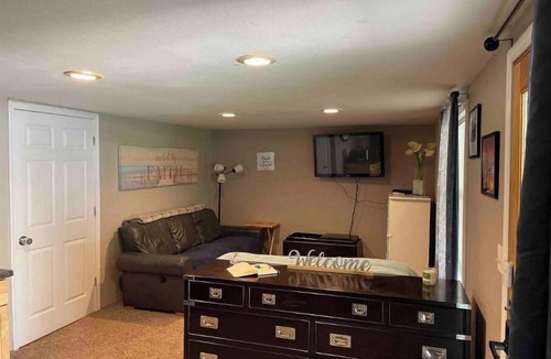 Union House | TJ’s Country Getaway- Dog Friendly