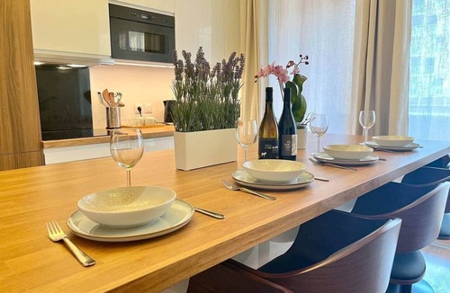 Bussy-Saint-Georges Apartment | TKD Suite - T2 Disneyland Paris