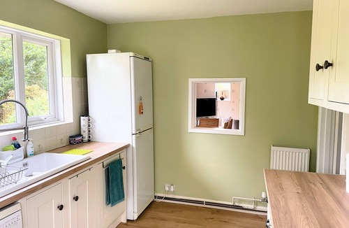 Bournemouth House | tLovely Bournemouth cottage with beautiful garden, walking distance to the beach