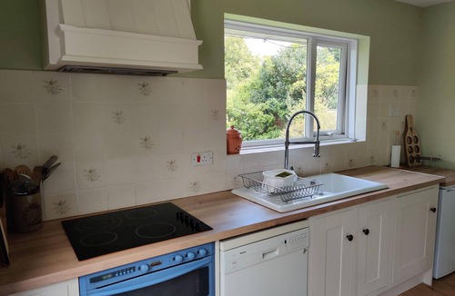 Bournemouth House | tLovely Bournemouth cottage with beautiful garden, walking distance to the beach