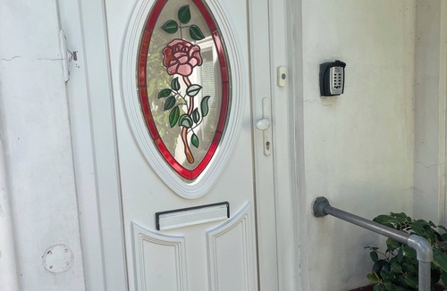 Bournemouth House | tLovely Bournemouth cottage with beautiful garden, walking distance to the beach