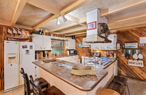 Parsons Cabin | TN River Cabin - Relax, Hunting, Fishing & a Yeti!