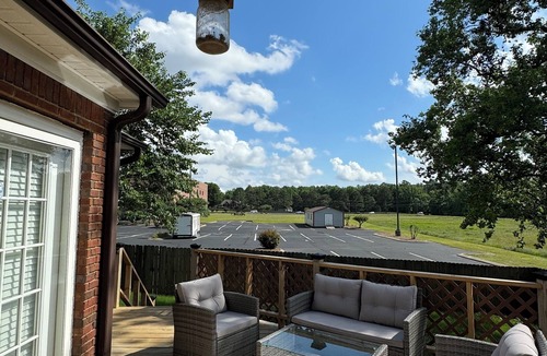Jackson House | TNN Cozy home away.