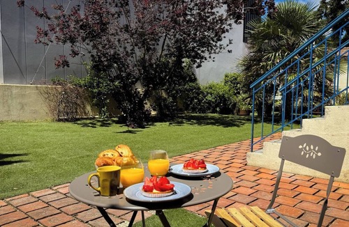 La Rochelle Apartment | To complete