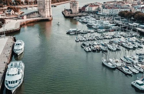 La Rochelle Apartment | To complete