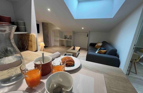 Centre Ville Apartment | To complete