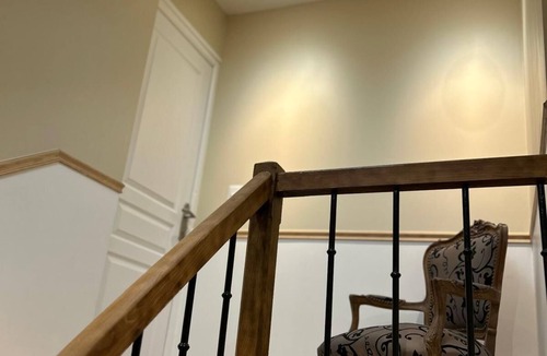 Magenta House | To the hillside butterfly