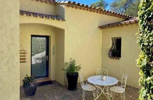 Valbonne Villa | To the song of the cicadas!
