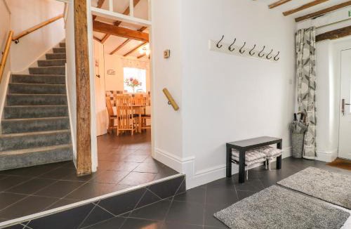 Two Dales House | Toad Cottage