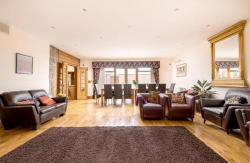 Hope Bowdler House | Toad Hall