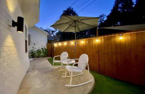 Athens Apartment | Toadhaus Modern Studio Suite in Athens GA Residential UGA artsy