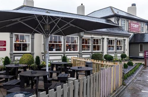 Old Windsor Hotel | Toby Carvery Old Windsor by Innkeeper's Collection