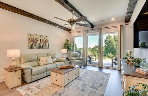 Toccoa Apartment | Toccoa Condo on Golf Course with Patio and Grill