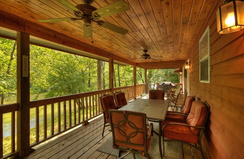 Mineral Bluff Cabin | Toccoa River Escape | River Front | Gas Grill