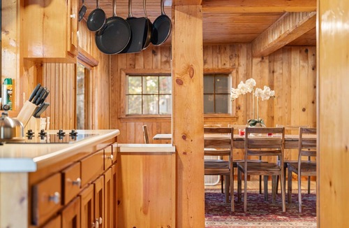 Lumbarda Cabin | Toccoa River's Hemlock Hideaway