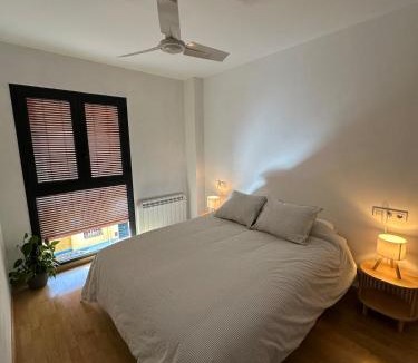 Guardiola de Bergueda Apartment | Tofona House