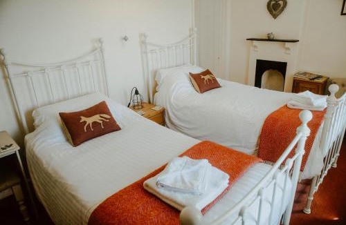 Upton Cheyney Bed & Breakfast | Toghill House Farm