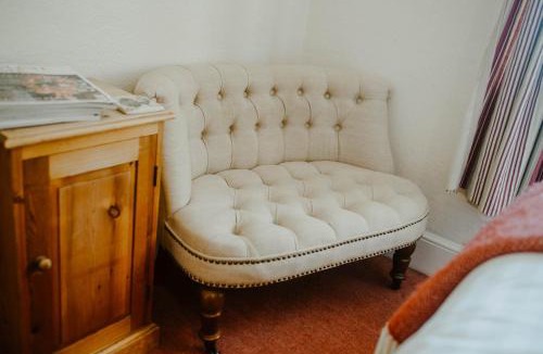 Upton Cheyney Bed & Breakfast | Toghill House Farm