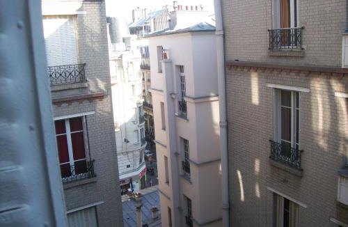 Quartier des Grandes-Carrieres Bed & Breakfast | Toit pour Vous Chambre d'hôtes