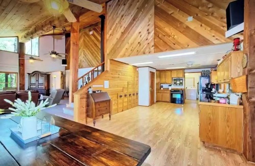 South Toledo Bend House | Toledo Bend Lakefront Escape: Come Relax, Fish and Unwind at the Big Easy