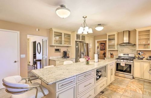 Toledo House | Toledo Home w/Direct Golf Course Access!