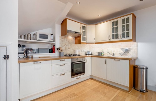 St Monans Ski Chalet | Tollbooth Townhouse | St Monans