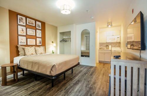 Tolleson Apartment | Tolleson Studio Retreat with Pool Access