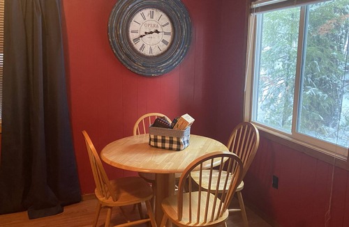 Weston Cabin | Tollgate mountain getaway