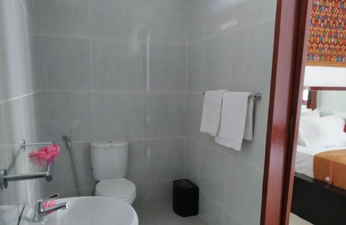 Senggigi Bed & Breakfast | Tom and Jerry Villa Lombok